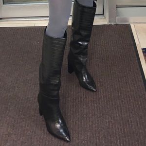 Snake print black boots